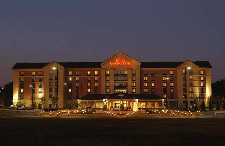 Hilton Garden Inn Atlanta Airport/Millenium Center Exterior foto